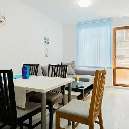 Apartment Marea 1 *