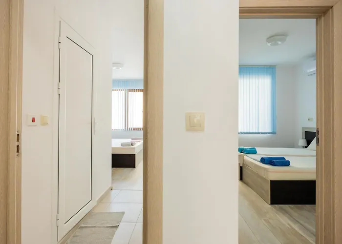 Marea 1 * Πομόριε