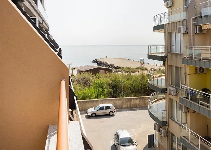 Marea 1 Πομόριε